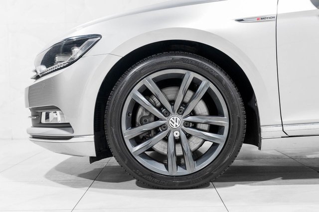 2017 Volkswagen Passat 2L Gt 4dr - Photo 7