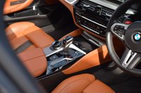 USED 2018 68 BMW M5 4.4 V8 Saloon 4dr Petrol Steptronic xDrive Euro 6 (s/s) (600 ps) REMUS EXHAUST / SUNROOF / B&W