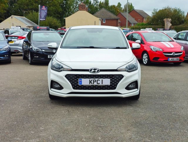 2018 HYUNDAI I20 - Photo 3