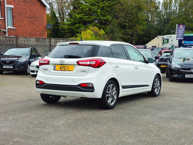 2018 HYUNDAI I20 - Photo 11