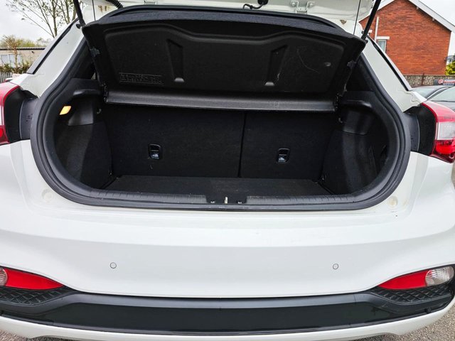 2018 HYUNDAI I20 - Photo 10