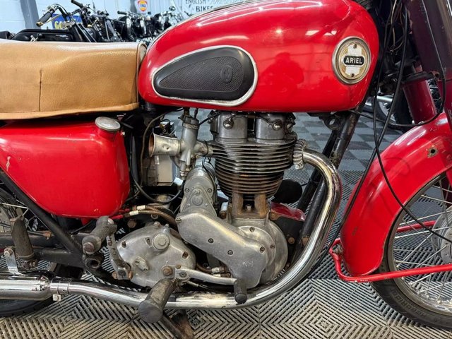 View our ARIEL RED HUNTER
