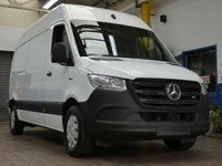 USED 2023 23 MERCEDES-BENZ eSprinter 55kWh Progressive Panel Van 5dr Electric Auto FWD L2 H2 20kW Charger (115 ps) 3 SEATS AC BLUETOOTH PARKING SENSORS FULL SIZE SPARE WHEEL PLYLINED BULKHEAD CARGO LINING 2 OWNERS WARRANTY