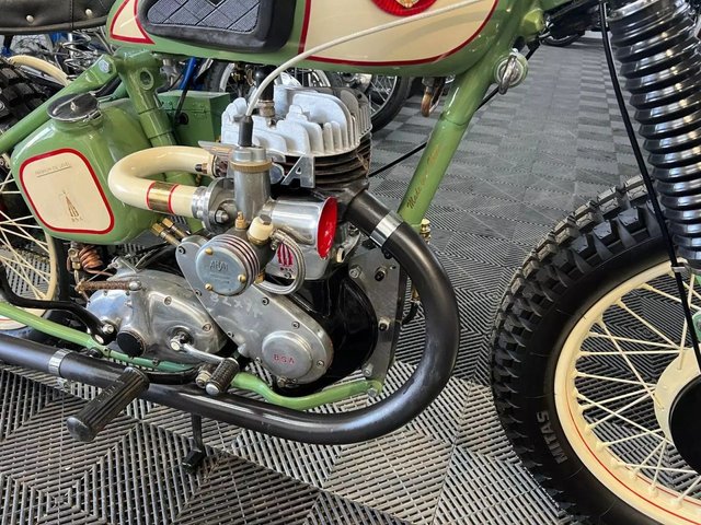 View our BSA M21