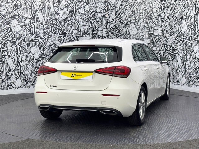 2020 Mercedes-Benz A-Class 1.3L Sport 5dr - Photo 11