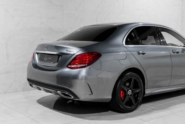 2018 Mercedes-Benz C-Class 2L Amg Line 4dr - Photo 4