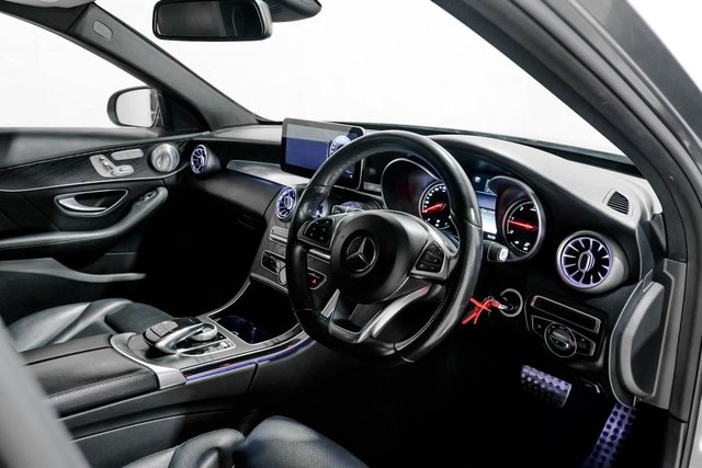 2018 Mercedes-Benz C-Class 2L Amg Line 4dr - Photo 3