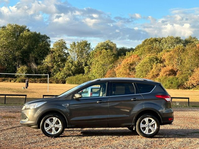 2015 FORD KUGA - Photo 11