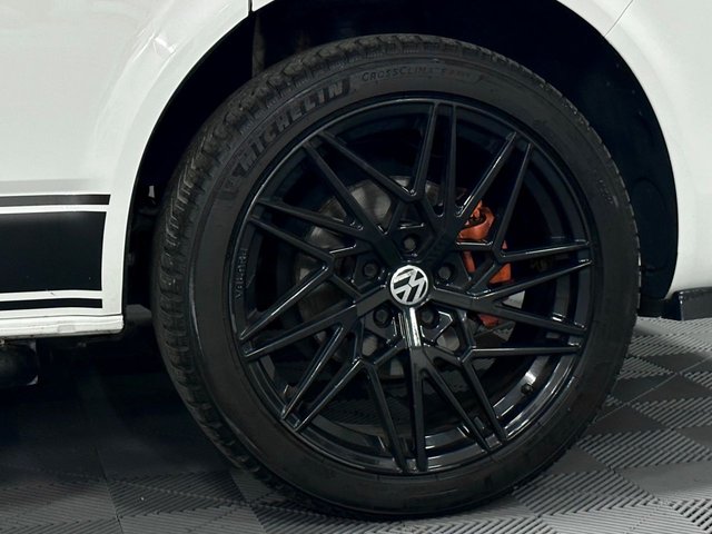 2020 Volkswagen Transporter 2L Highline 5dr - Photo 11