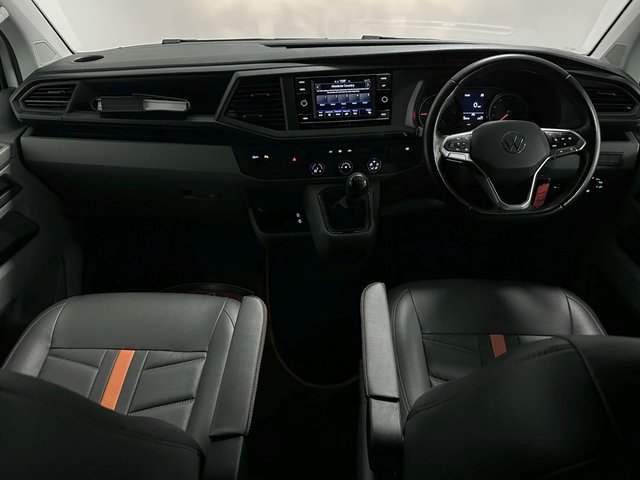 2020 Volkswagen Transporter 2L Highline 5dr - Photo 9