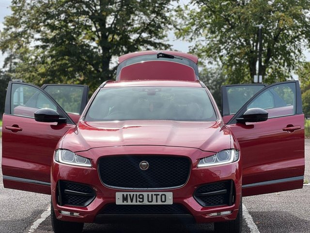 2019 JAGUAR F-PACE - Photo 7