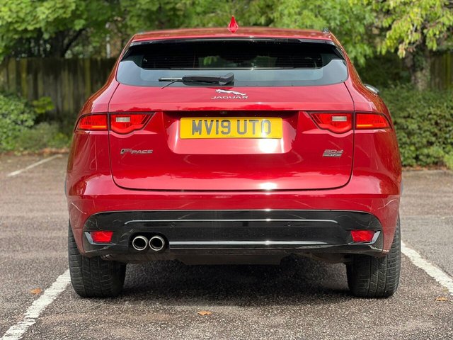 2019 JAGUAR F-PACE - Photo 12