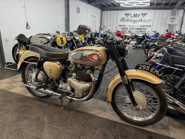 View our BSA A10 GOLDEN FLASH