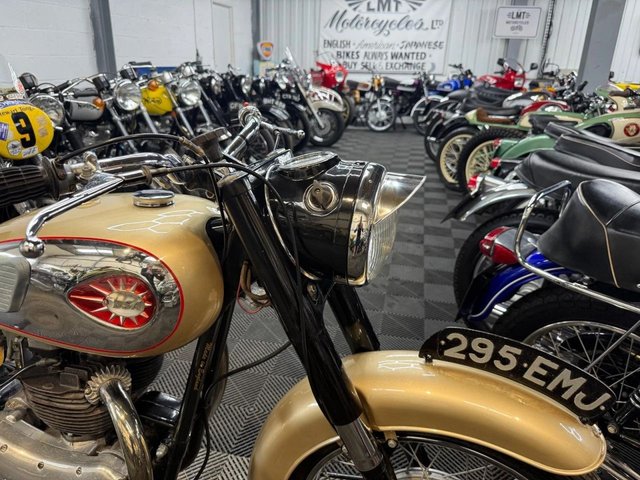 View our BSA A10 GOLDEN FLASH