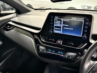 USED 2022 71 TOYOTA C-HR 1.8 VVT-h GPF Icon SUV 5dr Petrol Hybrid CVT Euro 6 (s/s) (122 ps) 1 OWNER + FULL TOYOTA HISTORY