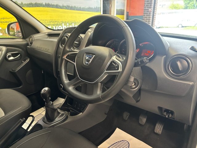 2018 Dacia Duster 1.2L Nav+ 5dr - Photo 9