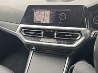 USED 2020 70 BMW 3 SERIES 2.0 320i SE Saloon 4dr Petrol Auto Euro 6 (s/s) (184 ps) Glass Roof | Electric Seats