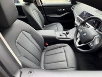 USED 2020 70 BMW 3 SERIES 2.0 320i SE Saloon 4dr Petrol Auto Euro 6 (s/s) (184 ps) Glass Roof | Electric Seats