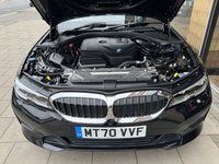 USED 2020 70 BMW 3 SERIES 2.0 320i SE Saloon 4dr Petrol Auto Euro 6 (s/s) (184 ps) Glass Roof | Electric Seats