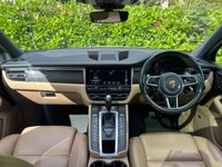 USED 2021 71 PORSCHE MACAN 2.0T SUV 5dr Petrol PDK 4WD Euro 6 (s/s) (245 ps) 