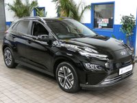 USED 2021 71 HYUNDAI KONA 64kWh Premium SUV 5dr Electric Auto (10.5kW Charger) (204 ps) SAT NAV HEATED SEATS CAMERA PARKING SENSORS 1 OWNER EXCELLENT SERVICE HISTORY HYUNDAY WARRANTY TILL NOV 2026