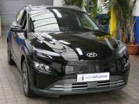 USED 2021 71 HYUNDAI KONA 64kWh Premium SUV 5dr Electric Auto (10.5kW Charger) (204 ps) SAT NAV HEATED SEATS CAMERA PARKING SENSORS 1 OWNER EXCELLENT SERVICE HISTORY HYUNDAY WARRANTY TILL NOV 2026
