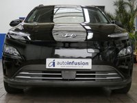 USED 2021 71 HYUNDAI KONA 64kWh Premium SUV 5dr Electric Auto (10.5kW Charger) (204 ps) SAT NAV HEATED SEATS CAMERA PARKING SENSORS 1 OWNER EXCELLENT SERVICE HISTORY HYUNDAY WARRANTY TILL NOV 2026