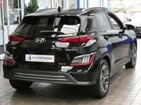 USED 2021 71 HYUNDAI KONA 64kWh Premium SUV 5dr Electric Auto (10.5kW Charger) (204 ps) SAT NAV HEATED SEATS CAMERA PARKING SENSORS 1 OWNER EXCELLENT SERVICE HISTORY HYUNDAY WARRANTY TILL NOV 2026