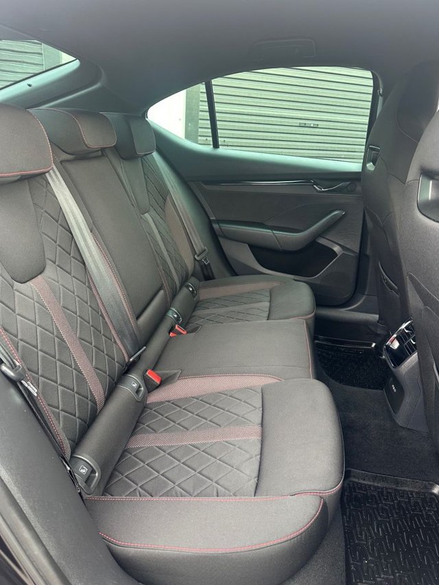2021 SKODA OCTAVIA - Photo 11
