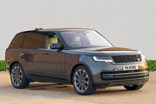 View our LAND ROVER RANGE ROVER