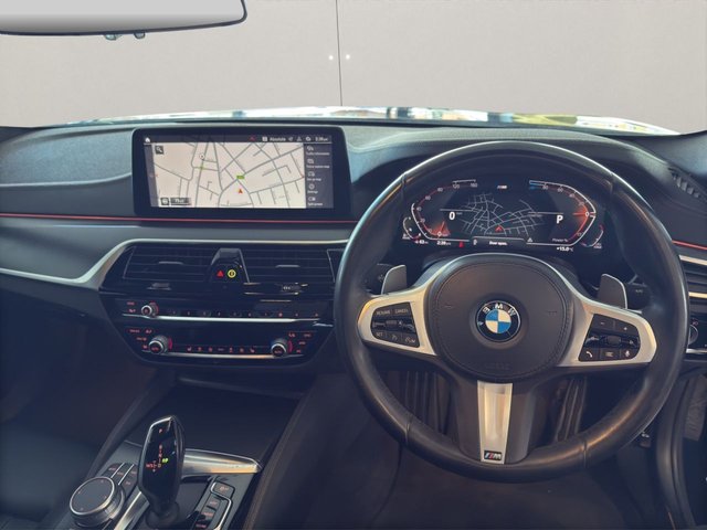 2020 BMW 5 Series 2L M Sport 4dr - Photo 5