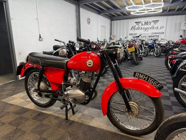 View our JAMES M16