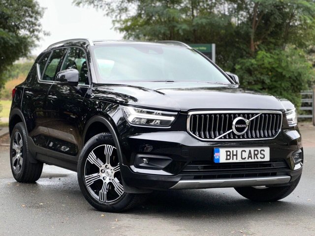 2020 VOLVO XC40 - Photo 1