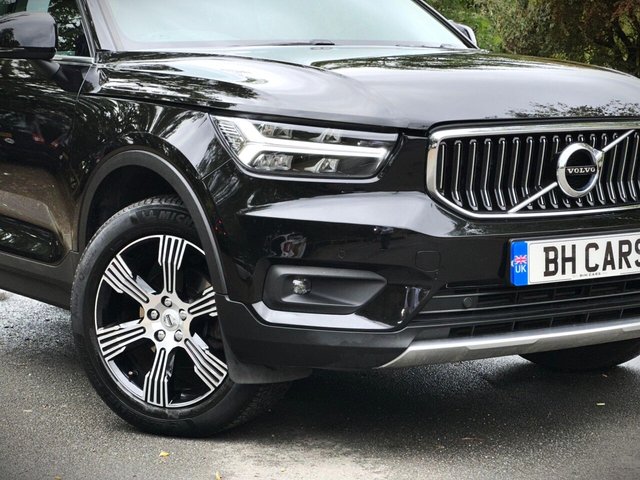 2020 VOLVO XC40 - Photo 12