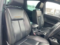 USED 2020 70 FORD RANGER 2.0 EcoBlue Wildtrak Pickup Double Cab 4dr Diesel Manual 4WD Euro 6 (213 ps) A REALLY EXCEPTIONAL ADDITION TO OUR FORECOURT+FINISHED IN MASSIVELY POPULAR WHITE PAINT+NO VAT+JUST 2 FORMER KEEPERS+SERVICE HISTORY+ULEZ COMPLIANT+LOAD LINER+TOW BAR+ROOF RACK+SIDE STEPS+FULL LEATHER INTERIOR+SATELLITE NAVIGATION+PARK ASSIST+AIR CONDITIONING+ALLOY WHEELS+CALL NOW TO SPEAK WITH ONE OF OUR EXPERIENCED SALES ADVISORS AND ARRANGE A VIEWING+READY TO DRIVE AWAY TODAY!!!!!!!!!!!!!!!!!!!!!!!!!!!!!!!!!!!!!!!