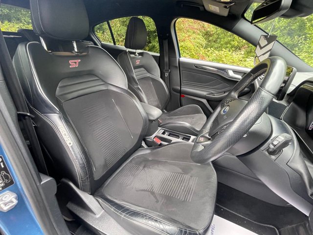 2020 FORD FOCUS - Photo 4