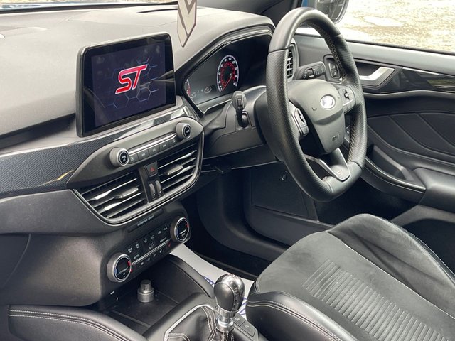 2020 FORD FOCUS - Photo 12