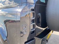 USED 2021 21 LAND ROVER DEFENDER 3.0 D250 MHEV X-Dynamic SE SUV 3dr Diesel Auto 4WD Euro 6 (s/s) (250 ps) PANORAMIC OPENING - ELECTRIC TOW BAR - ROOF LIGHTS - 22" ALLOY WHEELS - PRIVACY GLASS - SIDE STEPS - 360 CAMERA - LOW MILEAGE - X-DYNAMIC