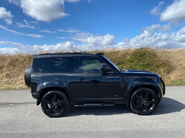 View our LAND ROVER DEFENDER