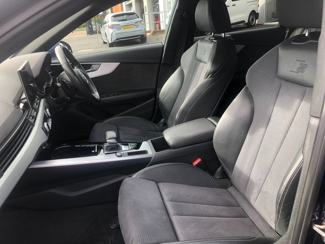 2021 Audi A4 2L S Line 4dr - Photo 9