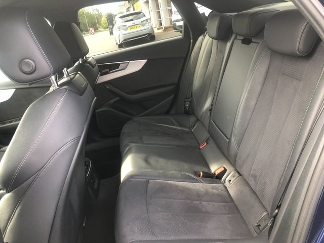 2021 Audi A4 2L S Line 4dr - Photo 10