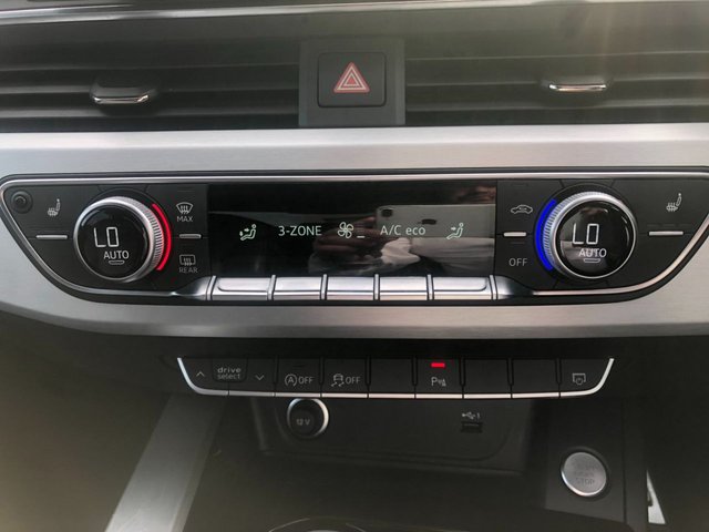 2021 Audi A4 2L S Line 4dr - Photo 11