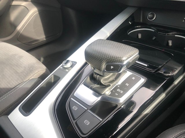 2021 Audi A4 2L S Line 4dr - Photo 12