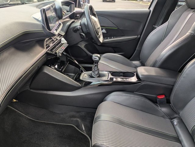 2023 Peugeot 208 1.2L Gt 5dr - Photo 9