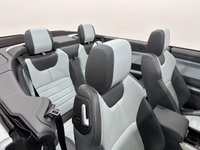 USED 2017 17 LAND ROVER RANGE ROVER EVOQUE 2.0 TD4 HSE Dynamic Convertible 2dr Diesel Auto 4WD Euro 6 (s/s) (180 ps) Striking Yulong White with Rare Option Ice Blue Leather & Ebony Interior, 12 way memory / massage seats