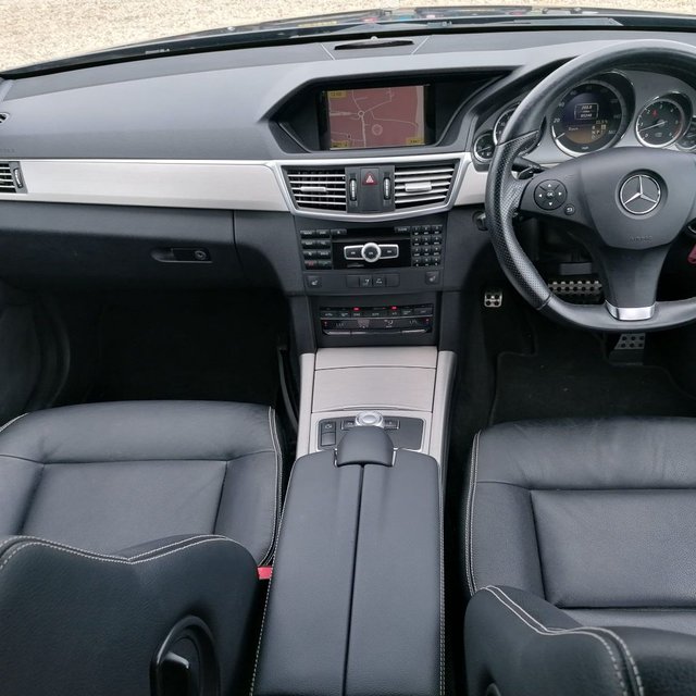 2011 Mercedes-Benz E-CLASS - Photo 12