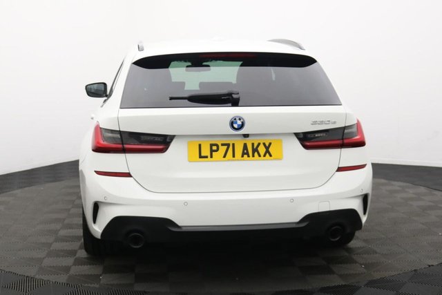 2022 BMW 3 Series 2L M Sport 5dr - Photo 5