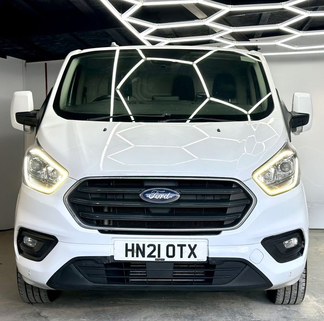 2021 Ford Transit Custom 2L Limited 5dr - Photo 7