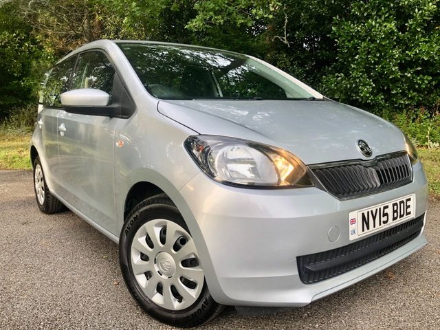 2015 15 Skoda Citigo 1.0 MPI SE Hatchback 5dr Petrol ASG Euro 6 (60 ps) ONLY 29,300 MILES WITH RETIRED LADY OWNER SINCE //AIRCON // REMOTE CENTRAL LOCKING// ELECTRIC WINDOWS/12 MONTH ROAD TAX IS 20 POUND//X9 SERVICE HISTORY STAMPS-CAMBELT JUST RENEWED\\ULEZ COMPLIANT //IMMACULATE CONDITION INSIDE AND OUT