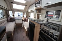 USED 2020 SWIFT FREESTYLE S2 Motor Movers, Solar Panel